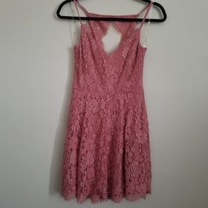 Pink lace dress, short, Size small